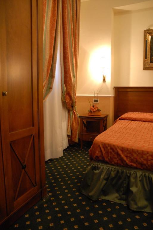 Hotel Aurora Garden Рим Номер фото