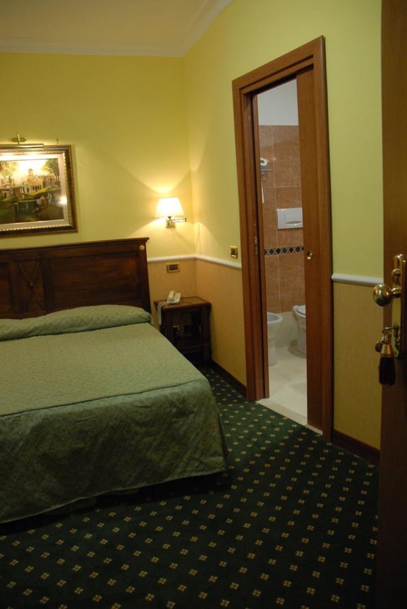 Hotel Aurora Garden Рим Екстер'єр фото