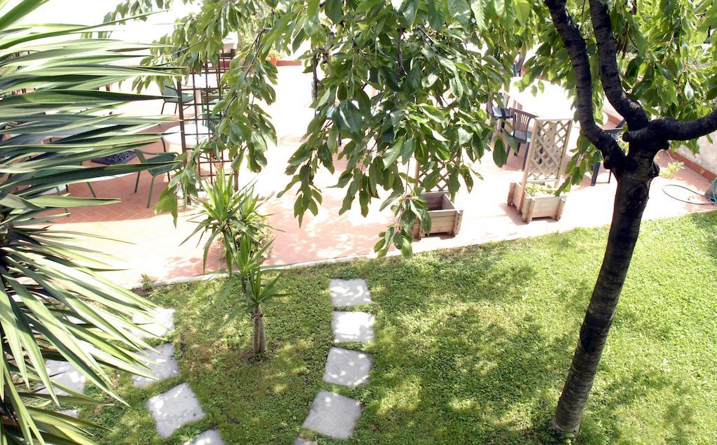 Hotel Aurora Garden Рим Екстер'єр фото