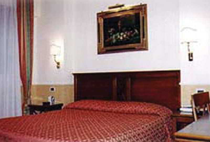 Hotel Aurora Garden Рим Номер фото